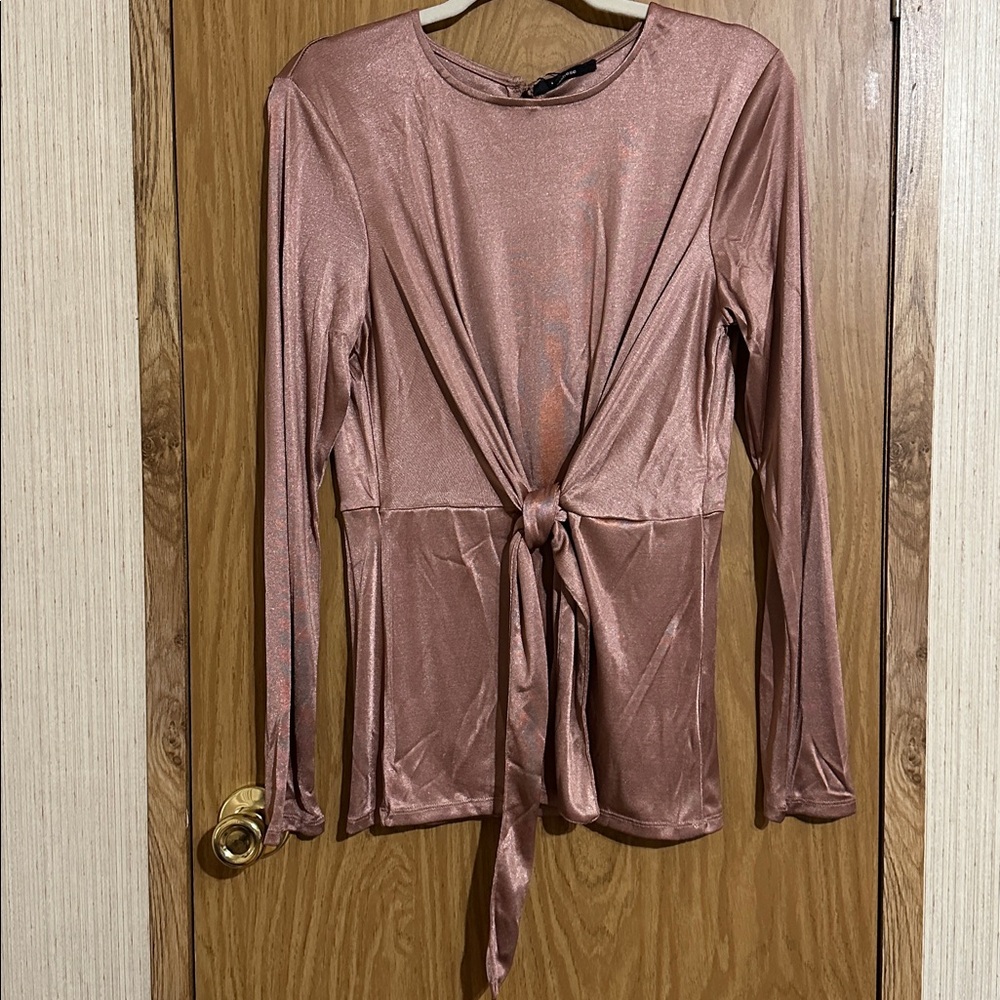 Annabelle Satin Front Tie Longsleeve Blouse‎ in Mocha